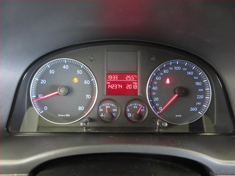 Volkswagen Caddy (2009) 1.4 i, 5Míst, 1Maj - fotka 11 z 13