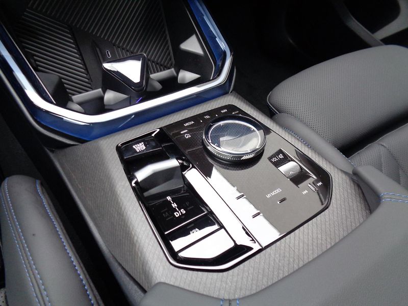 BMW X3 xDrive 30e M Sport - fotka 11 z 26