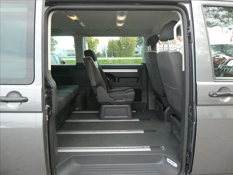 Volkswagen Multivan 2,0 TDi103kW 4x4 serviska,závě - fotka 21 z 37
