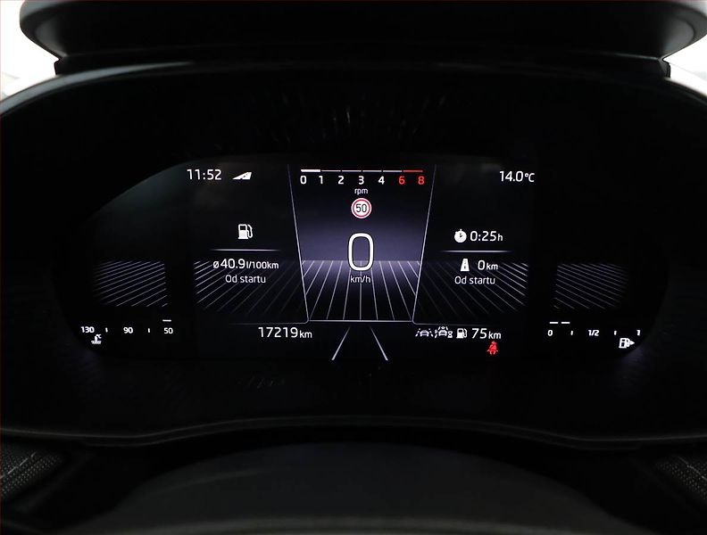Škoda Fabia (2024) Top Selection 1.0 TSI - fotka 9 z 20