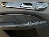 Mercedes-Benz CLS 250 d 4MATIC kupé AMG Line - náhled 13