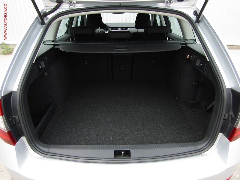 Škoda Octavia (2017) 1.4 G-Tec, ČR, Style - fotka 7 z 19