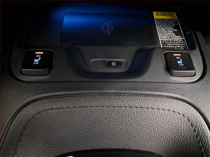 Toyota Corolla (2021) GR Sport 1.8 Hybrid - fotka 16 z 19