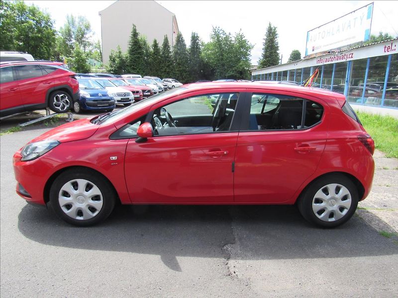 Opel Corsa 1,2 i 51kW - fotka 7 z 29