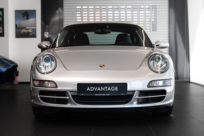 Porsche 911 (997) Carrera S Manuál - fotka 2 z 19
