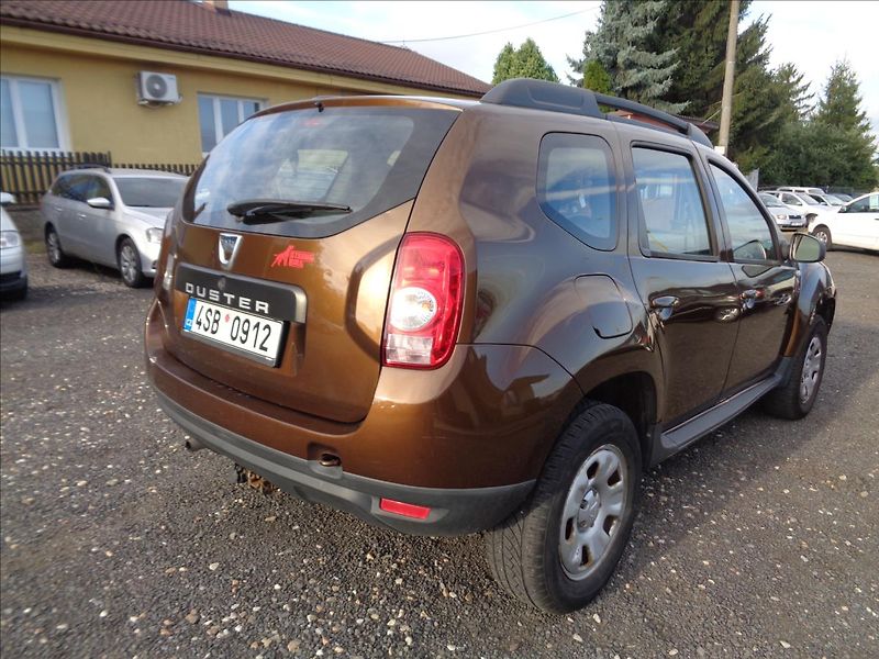 Dacia Duster 1,6 - fotka 6 z 15