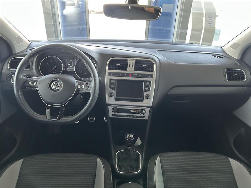 Volkswagen Polo 1,2   TSI,CROSS,SERVISKA,1.MAJ - fotka 8 z 26