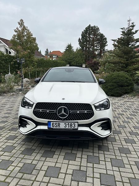 Mercedes-Benz GLE (2024) MERCEDES GLE COUPÉ 450d - fotka 3 z 11