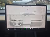 Tesla Model Y RWD 220kw TZ SOH 93,6 % - náhled 30