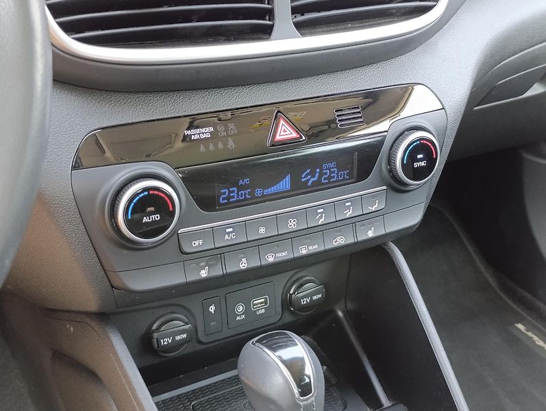 Hyundai Tucson 1.6T-GDI ADVENTURE DCT ČR  - fotka 25 z 40
