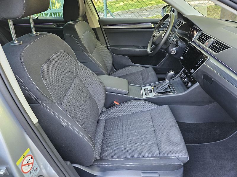 Škoda Superb (2022) combi 2,0 TDI 147 kW DSG Style - fotka 9 z 12