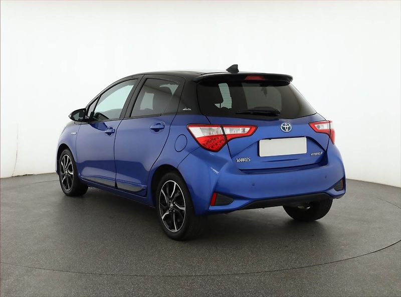 Toyota Yaris (2018) 1.5 Hybrid, Automat - fotka 4 z 19