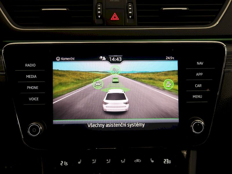 Škoda Superb (2021) STYLE  1.5TSI 110KW DSG - fotka 29 z 39