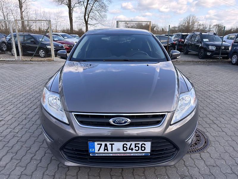 Ford Mondeo 1.6i 118 kW serviska - fotka 2 z 16