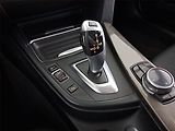 BMW Řada 3 (2014) Modern Line 330 d xDrive, 4X4 - náhled 13