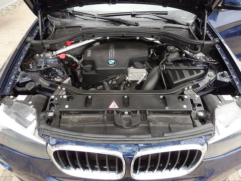 BMW X3 xDrive 20i NAVIGACE, 8x AIRBAG - fotka 13 z 16