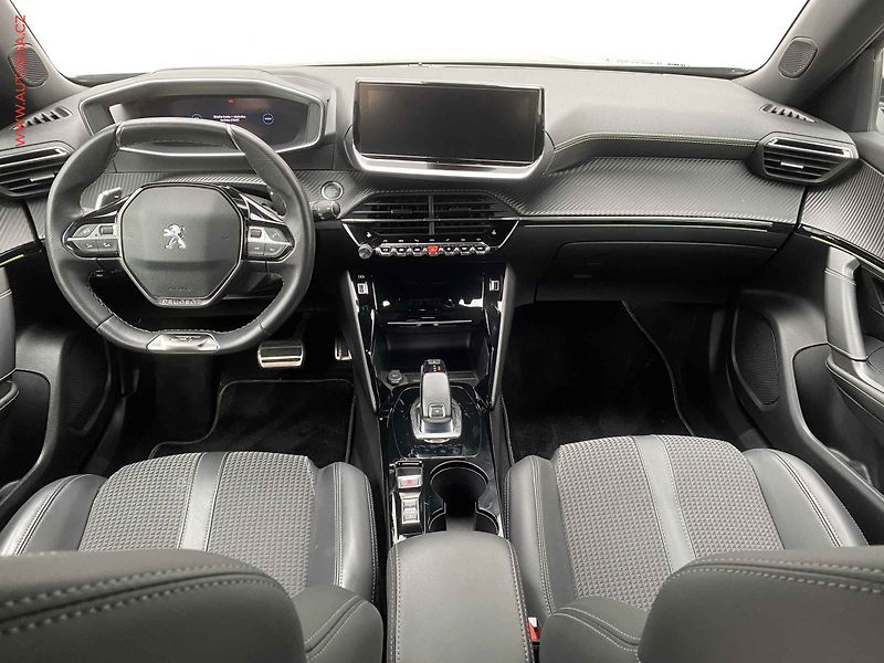 Peugeot 2008 (2022) 1.2 PT, GT, AT, LED, panor - fotka 8 z 18
