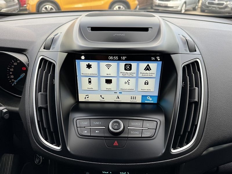 Ford C-MAX (2018) 1.5i Ecoboost Automat Xenony - fotka 13 z 48
