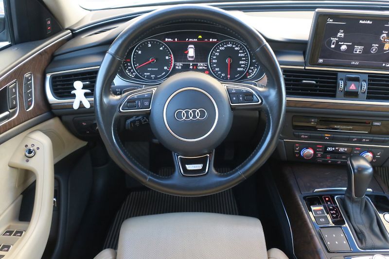 Audi A6 Allroad 3.0TDI 200kW Quat. Stronic ČR - fotka 18 z 50