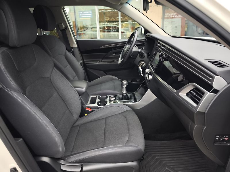 SsangYong Korando 2023 ČR 1.5 T-GDI 4x4  - fotka 21 z 35
