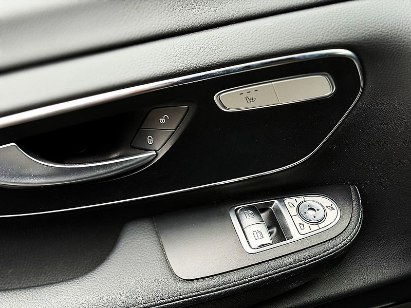 Mercedes-Benz Třídy V 300d 4M AMG Burm NezT 360 Taž - fotka 24 z 33