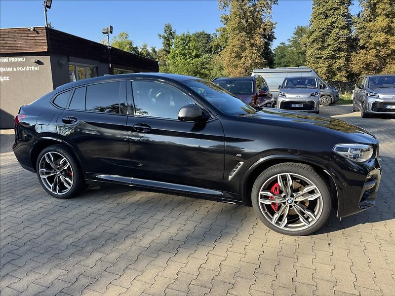 BMW X4 M40i - fotka 4 z 36