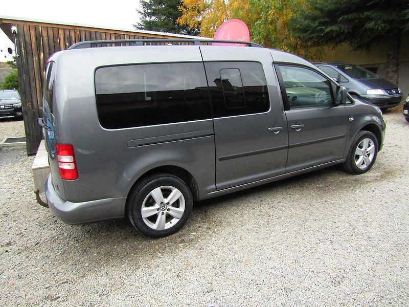 Volkswagen Caddy (2013) 1.6 TDI 75kW  7 MÍST - fotka 10 z 37