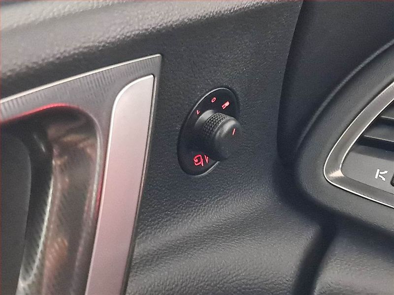 Opel Astra (2011) 1.6 16V, Tempomat - fotka 15 z 16