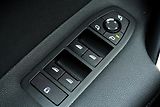 BMW iX 40, SoH 96,8%, SkyLounge,Tažné - náhled 24