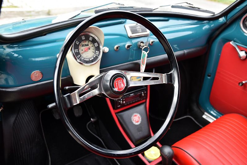 Fiat 500 (1971) 110 F BERLINA 650 ccm - fotka 11 z 33