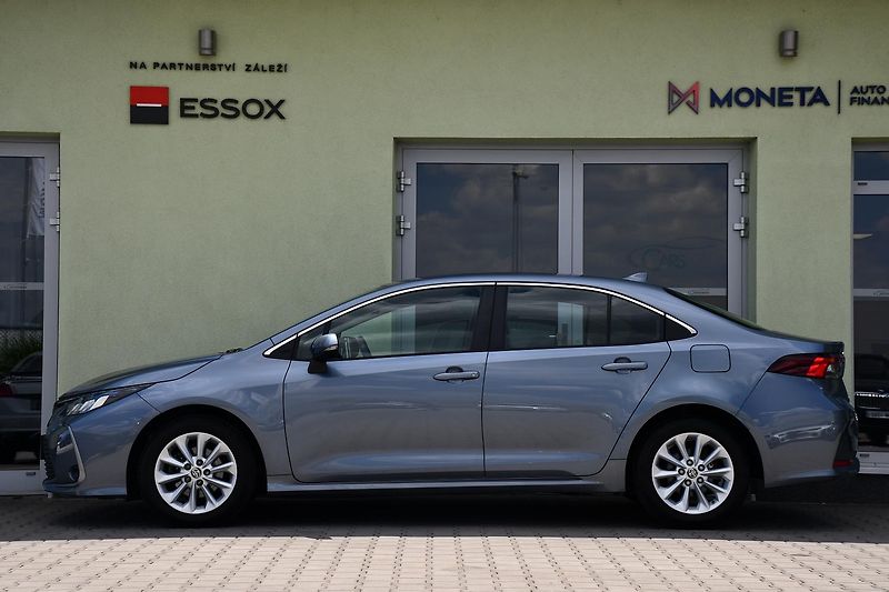 Toyota Corolla 1,5 VVT-i DYNAMIC FORCE COMFOR - fotka 3 z 50