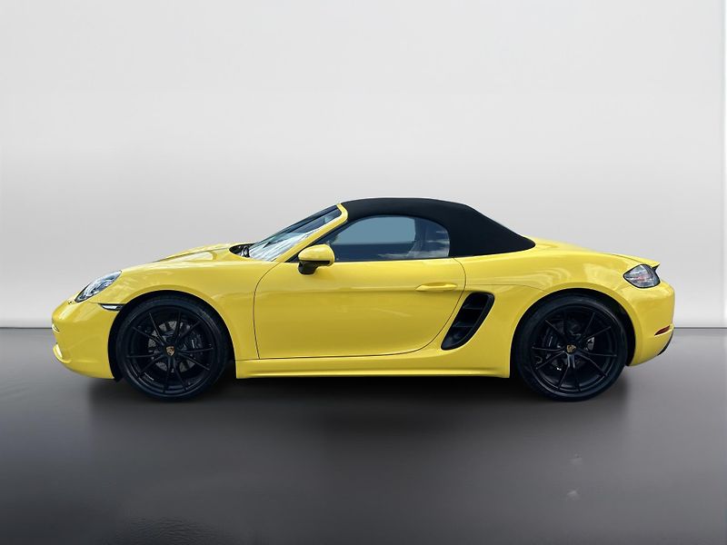 Porsche Boxster 718 - fotka 2 z 30