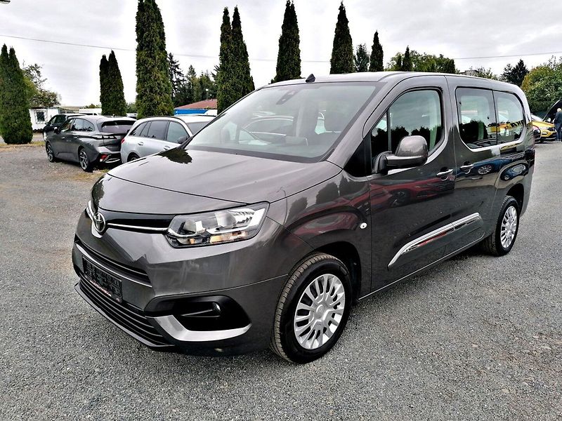 Toyota ProAce City Verso (2021) 1.2 T 7-míst Long,Shuttle - fotka 3 z 26