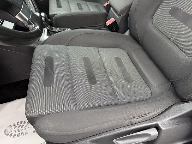 Volkswagen Tiguan 140PS 4x4 DSG PANORAMA - fotka 94 z 158