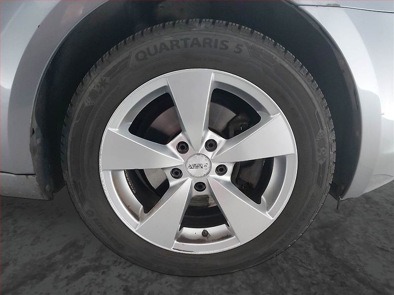 Škoda Octavia (2013) Ambition 1.2 TSI, Tempomat - fotka 15 z 16