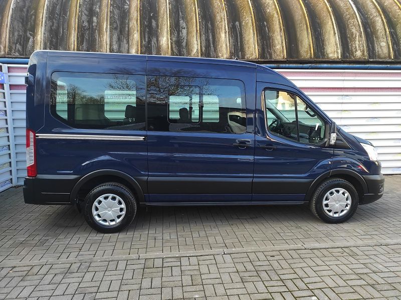Ford Transit 2,0EcoBlue mHEV L2,9 míst, ČR - fotka 5 z 30
