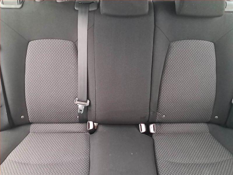 Kia Ceed (2010) 1.6 CRDi - fotka 10 z 17