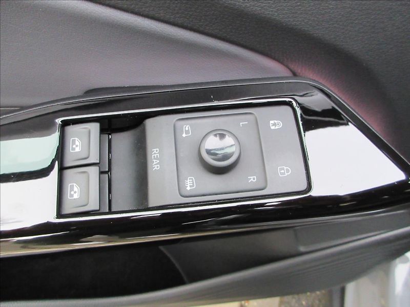 Volkswagen ID.4 125Kw, Navi, Vyhř.sed,okno, DP - fotka 23 z 26