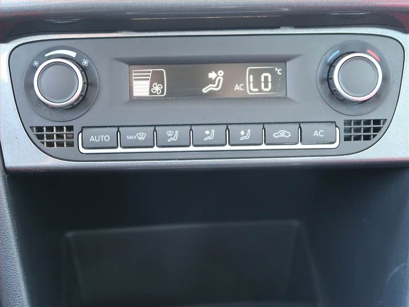 Volkswagen Polo (2014) 1.2 TSI, Tempomat - fotka 16 z 17