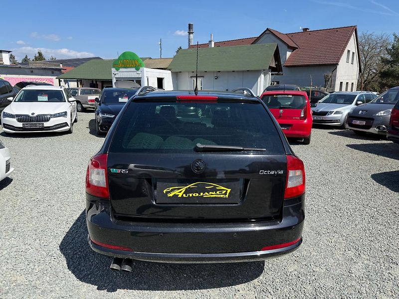Škoda Octavia 2.0 TDI RS DSG - fotka 5 z 13
