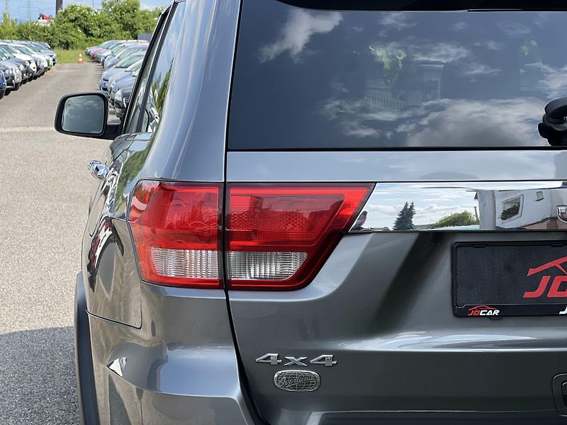 Jeep Grand Cherokee 3.0CRD OVERLAND KŮŽE odp.DPH - fotka 39 z 41