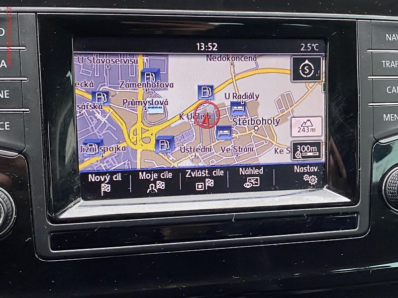 Volkswagen Golf (2013) 1.4 TSi, Highline, bixen - fotka 17 z 19