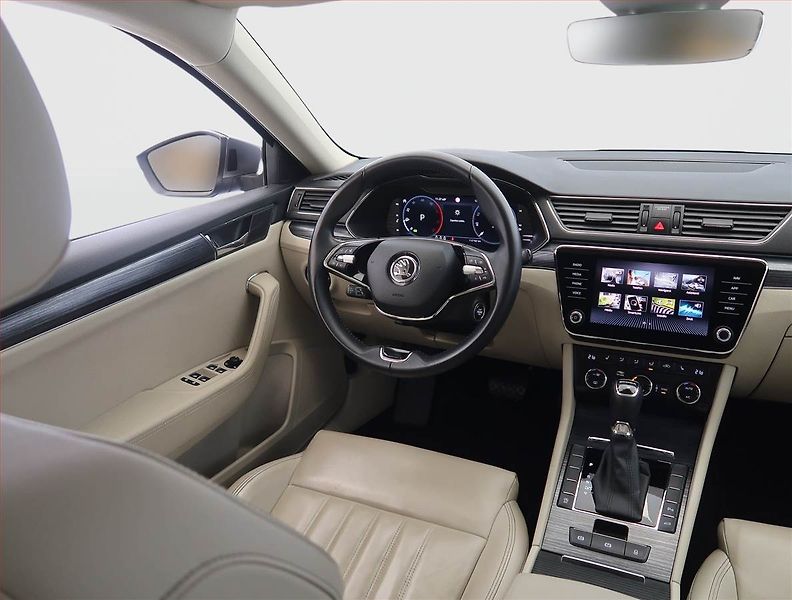 Škoda Superb (2022) Style 2.0 TDI, digi klima - fotka 7 z 27