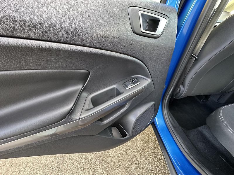 Ford EcoSport (2022) 1.0/74kW*1.Maj*Xenon * 23tkm ! - fotka 28 z 36
