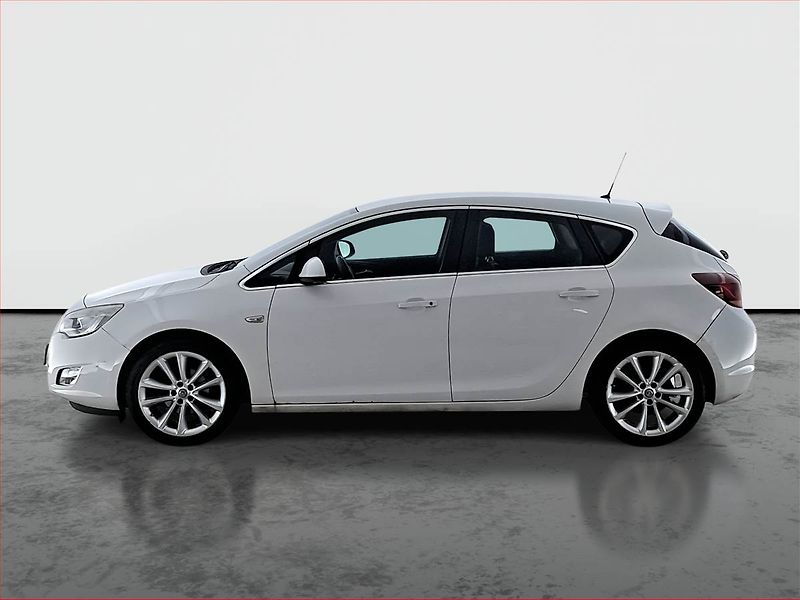 Opel Astra (2011) 1.6 16V, Tempomat - fotka 3 z 16