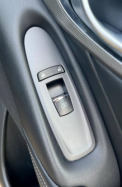 Infiniti Q50 (2014) REPREZENTATIVNÍ SEDAN TOP VÝBA - fotka 12 z 29