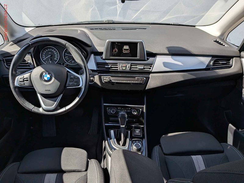 BMW Řada 2 (2016) 1.5 i 218i, ČR, AT, tempo - fotka 8 z 18
