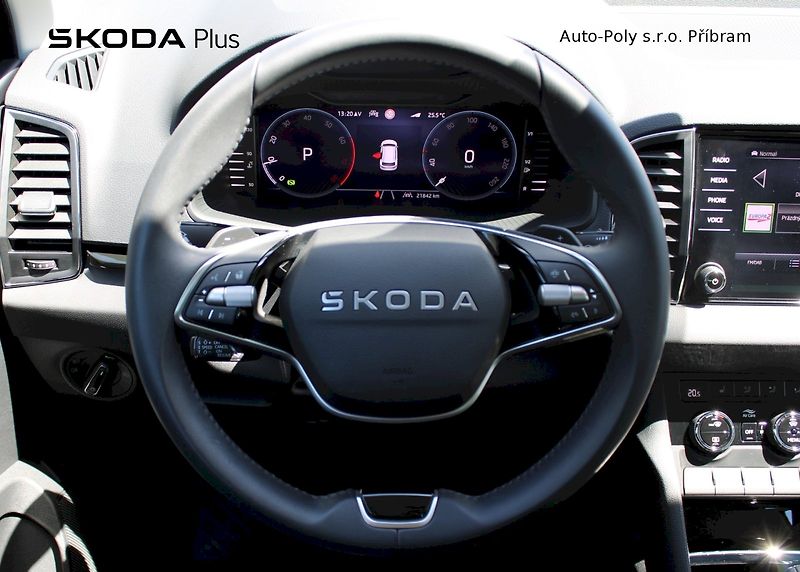 Škoda Karoq (2025) Top Selection 1.5TSI / 110kW 7 - fotka 18 z 24