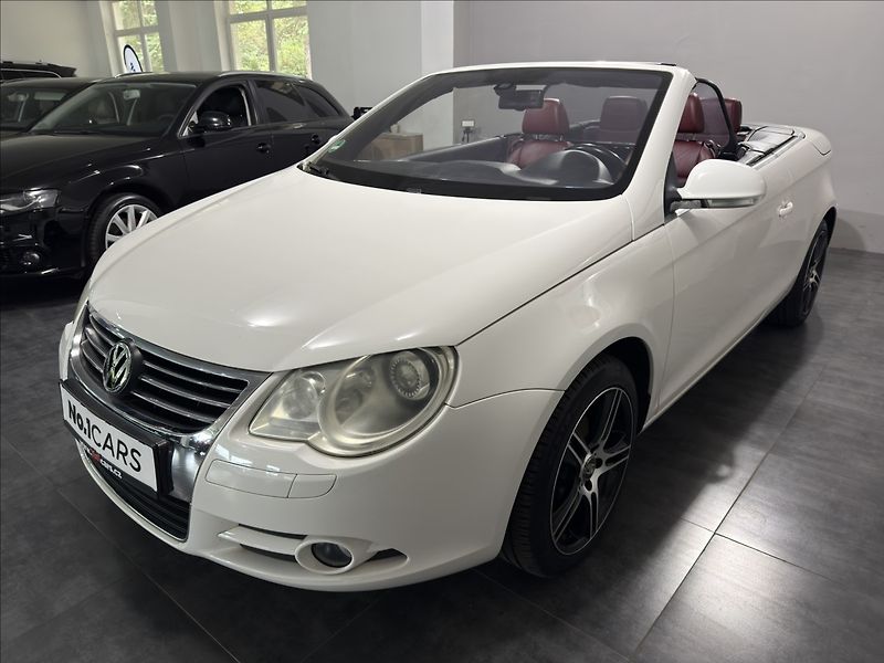 Volkswagen EOS 2,0   FSI ČERVENÁ KŮŽE BI-XEN - fotka 3 z 25