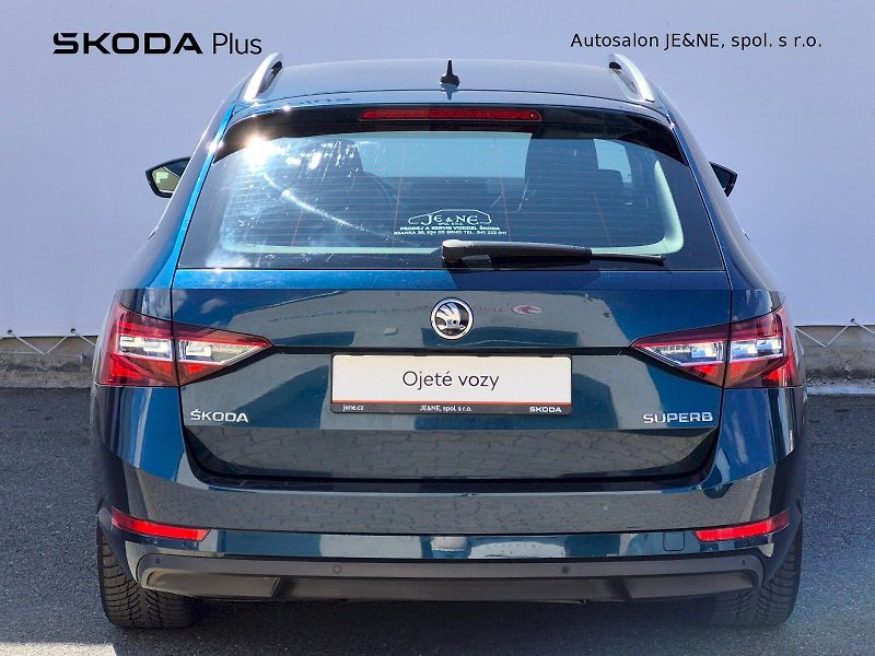 Škoda Superb (2018) Style 2.0 TDI 110kW Combi - fotka 9 z 29